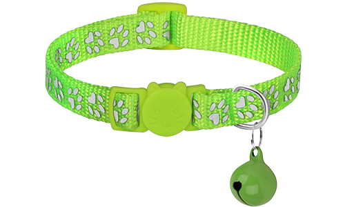 Grünes Katzenhalsband mit Pfotenmuster, verstellbar und leicht für Komfort, Sicherheitsverschluss mit passendem Glöckchen.