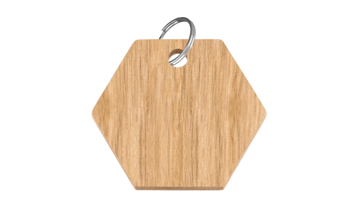 Holz-Hundemarke in Sechseckform, 38mm x 25mm, FSC-zertifiziertes Holz, mit silbernem Ring, personalisierbar mit Hundename.